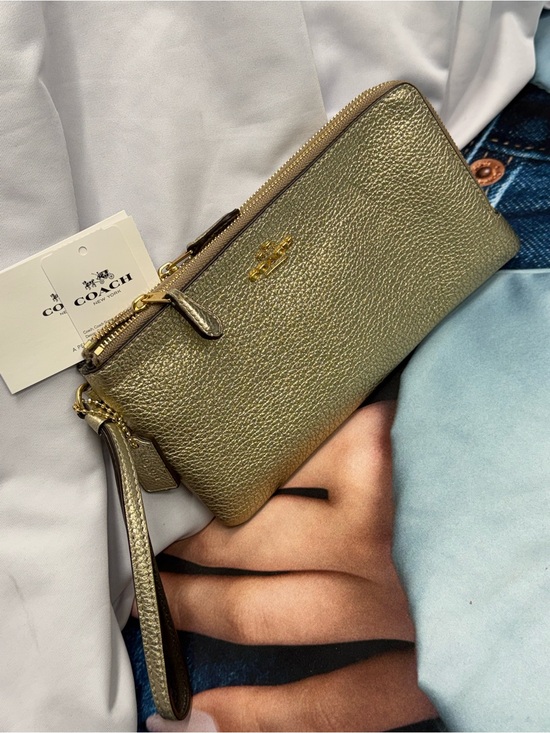 Coach Handbags - (new+tag) Coach Leather Gold Leather Double Zip Wristlet Fit Large iPhone ProMax